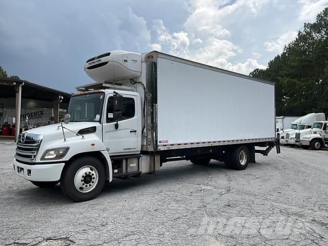 Hino 338 Vilkikai šaldytuvai