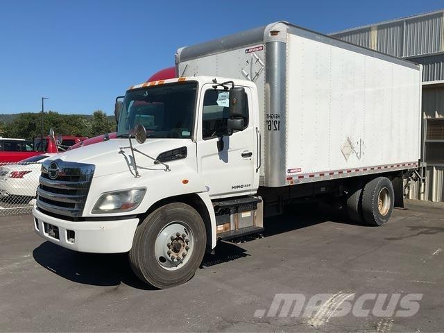 Hino 338 Sunkvežimiai su dengtu kėbulu