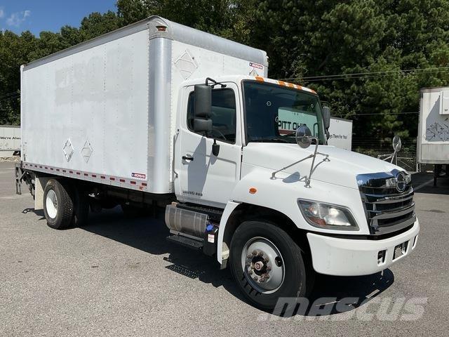 Hino 338 Sunkvežimiai su dengtu kėbulu