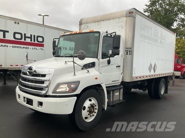 Hino 338 Sunkvežimiai su dengtu kėbulu