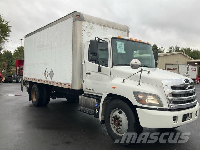 Hino 338 Sunkvežimiai su dengtu kėbulu