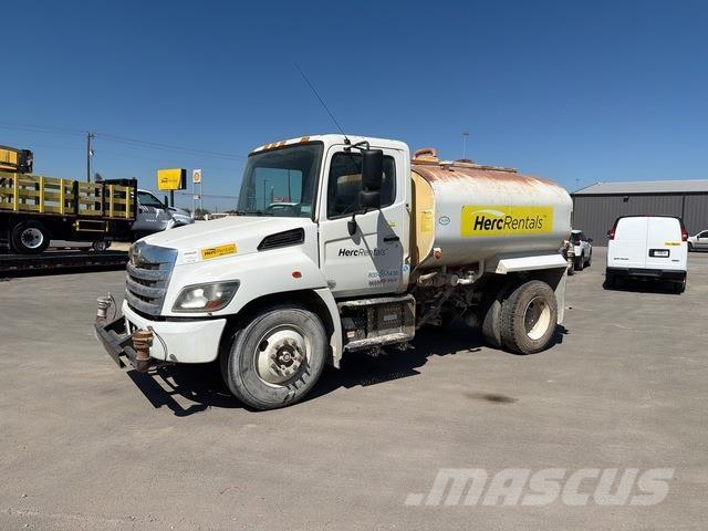 Hino 338 Vandens sunkvežimiai