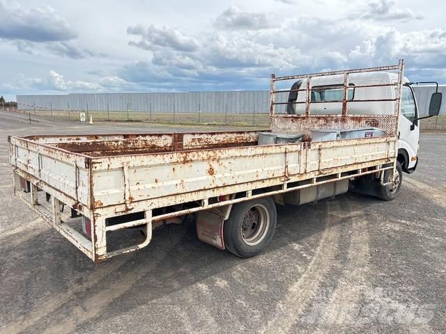Hino Dutro Platformos/ Pakrovimas iš šono