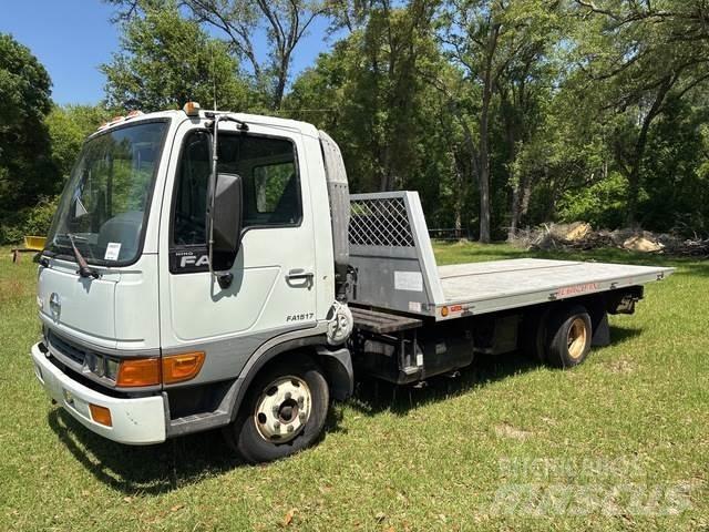 Hino FA1517 Pagalbos kelyje automobiliai