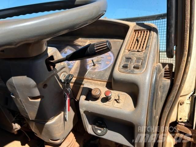 Hino GD1J Platformos/ Pakrovimas iš šono