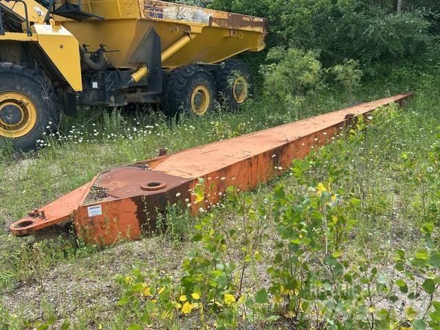 Hitachi  Kiti naudoti statybos komponentai