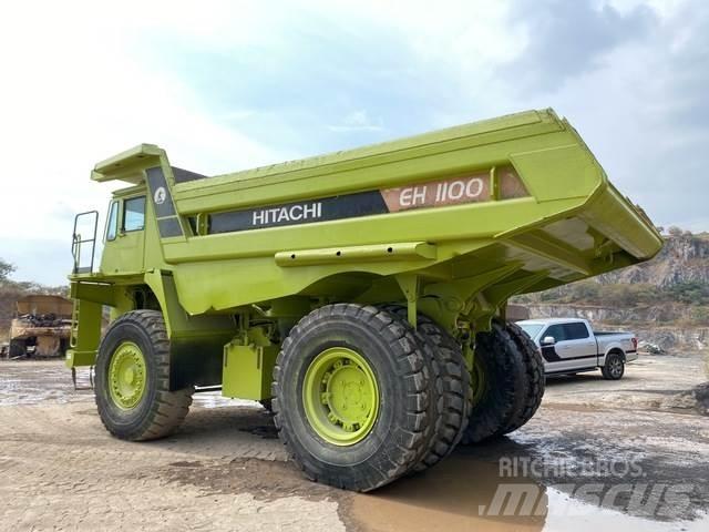 Hitachi EH1100 Karjeriniai savivarčiai
