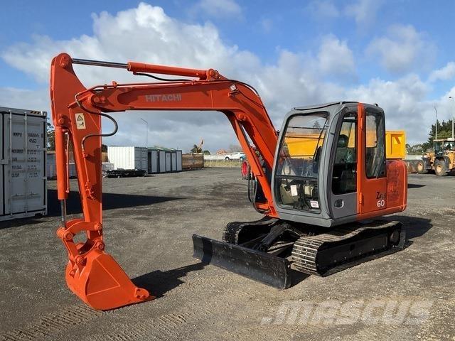 Hitachi ZX60 Mini ekskavatoriai < 7 t