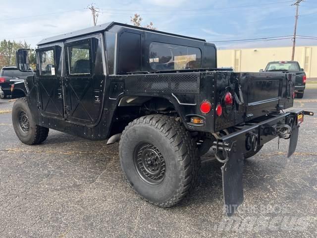 Hummer M11 Pikapai / Bortiniai sunkvežimiai