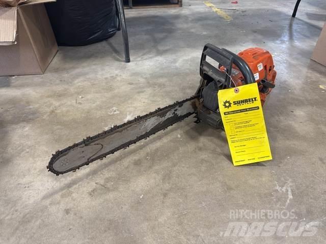 Husqvarna 555 Statyba - Kita