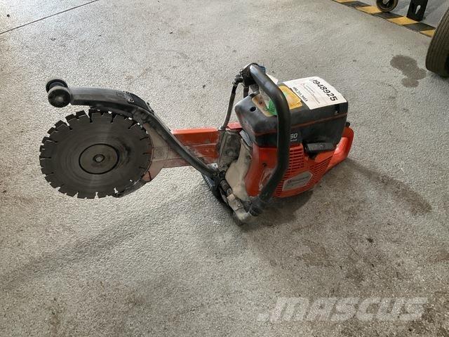 Husqvarna K760 Statyba - Kita