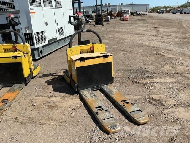 Hyster B60ZAC Rankiniai hidrauliniai vėžimėliai