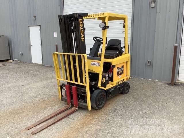 Hyster E35Z Elektriniai šakiniai krautuvai