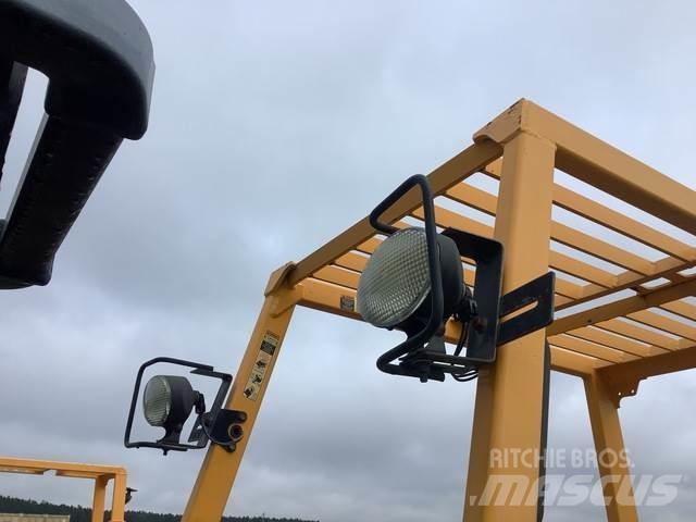 Hyster E65Z-40 Elektriniai šakiniai krautuvai