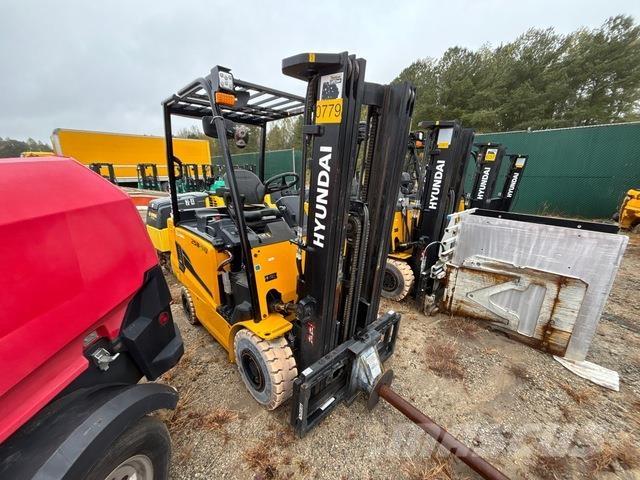Hyundai 25B-9U Elektriniai šakiniai krautuvai