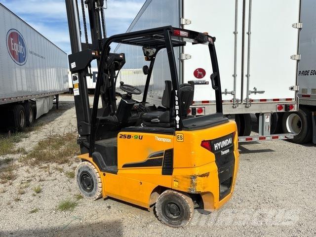 Hyundai 25B-9U Elektriniai šakiniai krautuvai