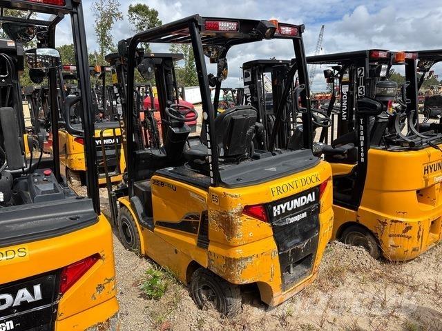 Hyundai 25B-9U Elektriniai šakiniai krautuvai
