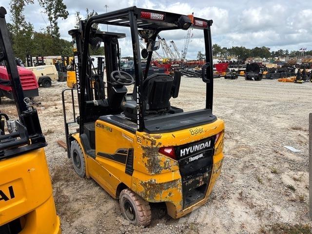 Hyundai 25B-9U Elektriniai šakiniai krautuvai