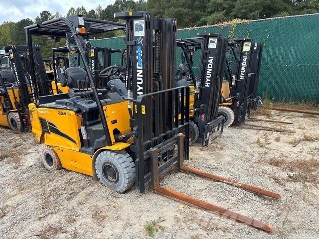 Hyundai 25B-9U Elektriniai šakiniai krautuvai