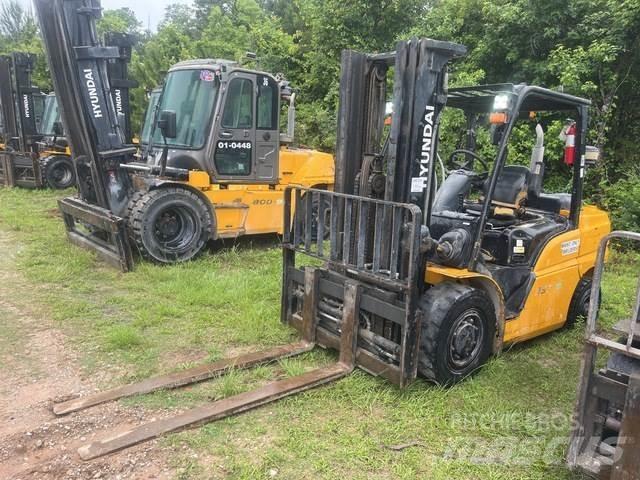Hyundai 35D-9 Statyba - Kita