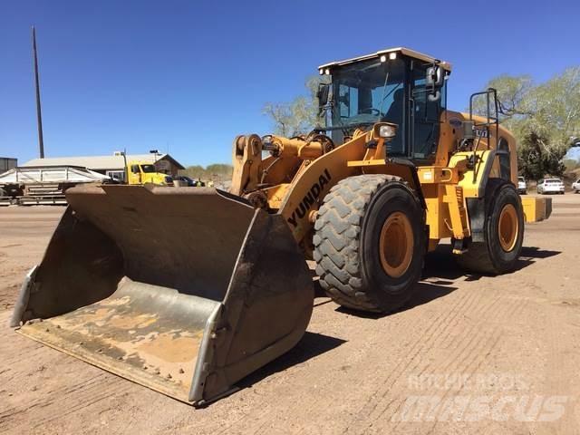 Hyundai HL975 Naudoti ratiniai krautuvai