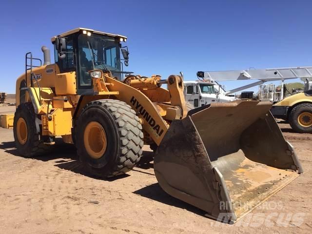 Hyundai HL975 Naudoti ratiniai krautuvai