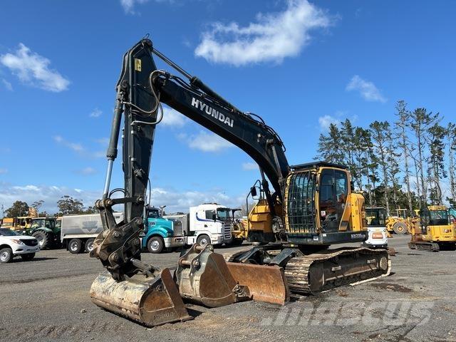 Hyundai HX235L Vikšriniai ekskavatoriai