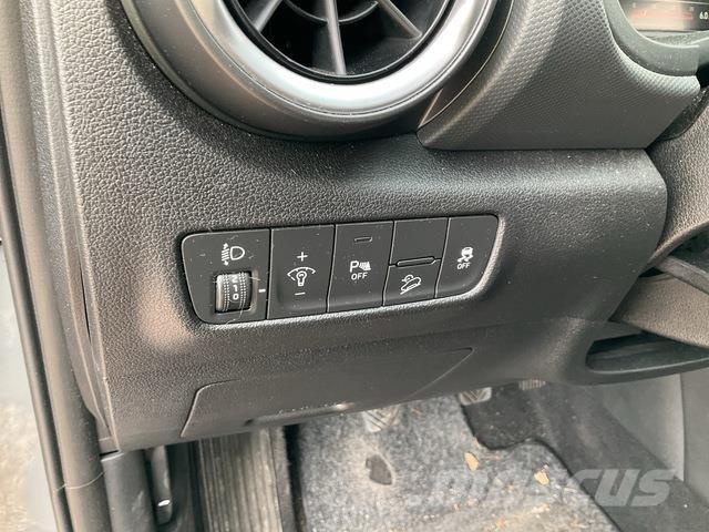 Hyundai Kona Lengvieji automobiliai