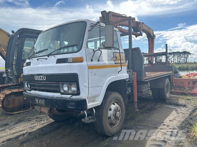 Isuzu  Automobiliniai kranai