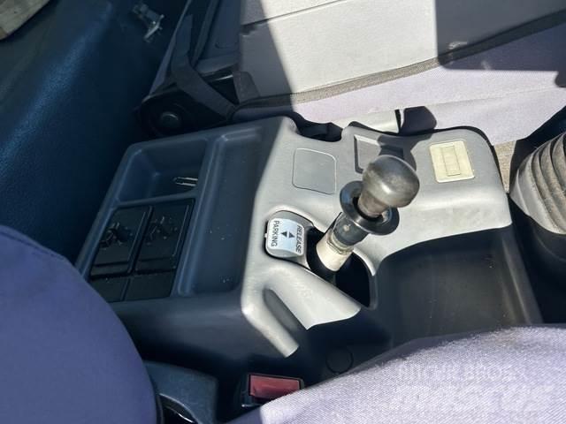 Isuzu FRR 600 Priekabos su tentu