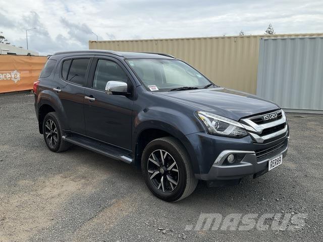 Isuzu MU-X 3 Lengvieji automobiliai