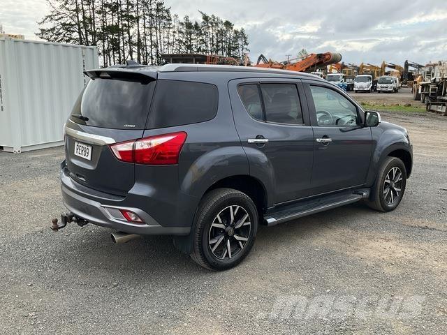 Isuzu MU-X 3 Lengvieji automobiliai