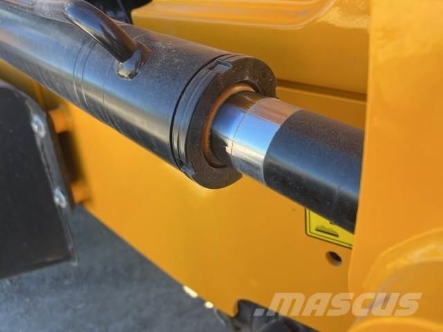 JCB 3DX Ekskavatoriniai krautuvai