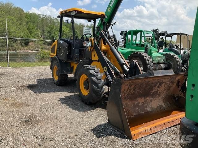 JCB 407 Naudoti ratiniai krautuvai