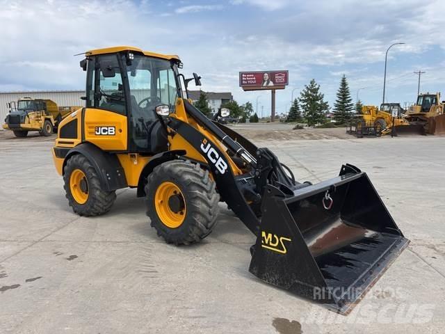 JCB 409 Naudoti ratiniai krautuvai
