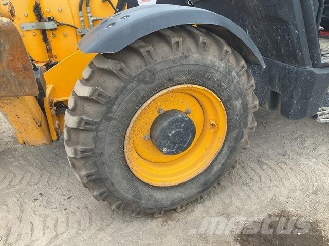 JCB 535-125 Teleskopiniai krautuvai