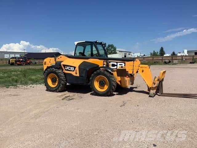 JCB 535-140 Teleskopiniai krautuvai