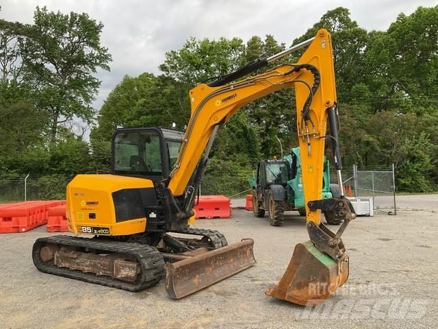 JCB 85Z Vikšriniai ekskavatoriai