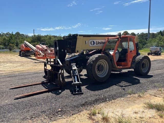 JLG 1055 Teleskopiniai krautuvai