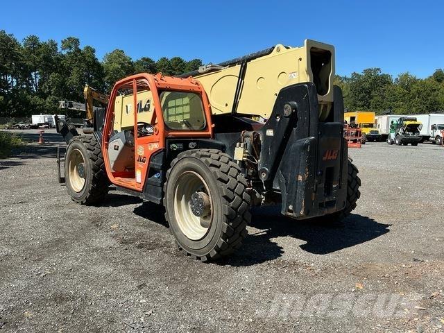JLG 1055 Teleskopiniai krautuvai