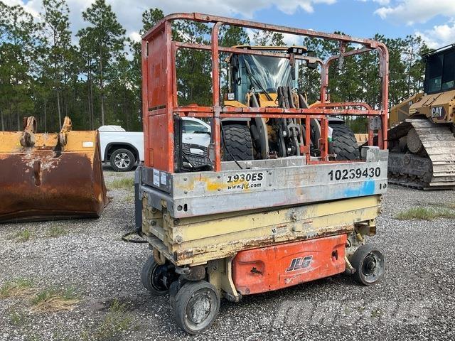 JLG 1930ES Žirkliniai keltuvai