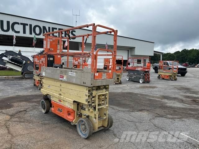 JLG 2630ES Žirkliniai keltuvai