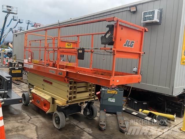 JLG 2646ES Žirkliniai keltuvai