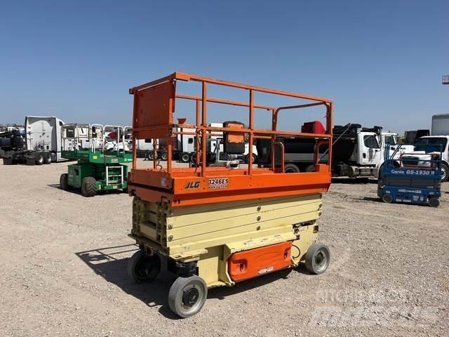 JLG 3246ES Žirkliniai keltuvai