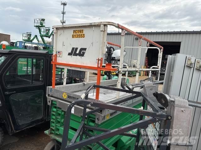JLG 3246ES Žirkliniai keltuvai