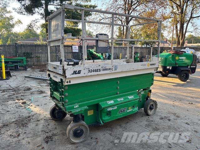 JLG 3246ES Žirkliniai keltuvai