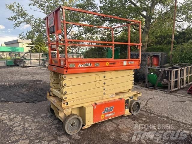 JLG 3248RS Žirkliniai keltuvai