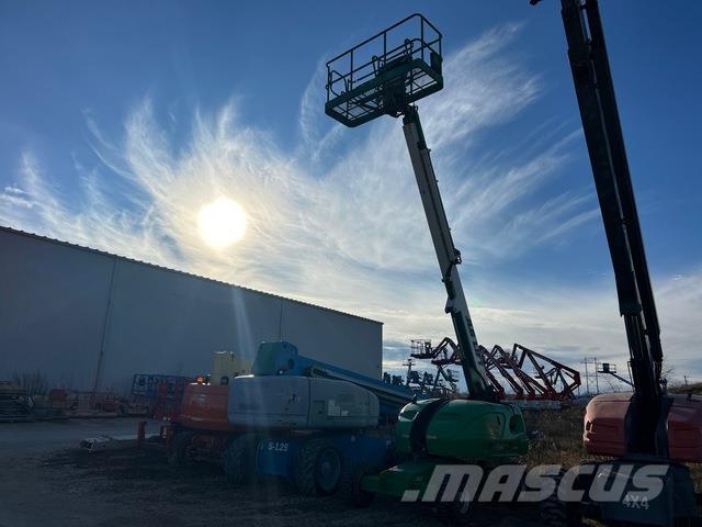 JLG 400S Teleskopiniai keltuvai