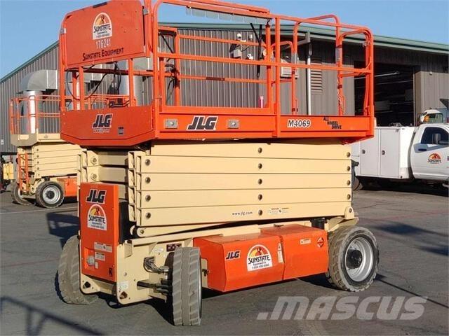 JLG 4069LE Žirkliniai keltuvai
