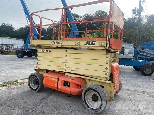 JLG 4069LE Žirkliniai keltuvai